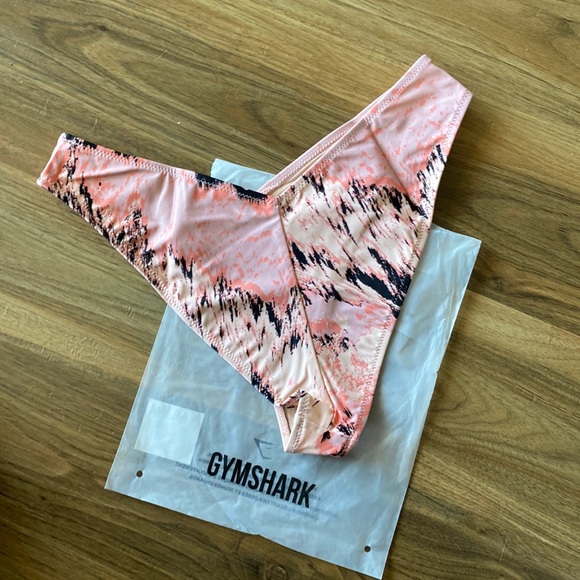 NWT Gymshark V bikini bottoms multiple sizes - Picture 2 of 4